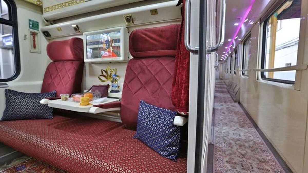 قیمت بلیت قطار برای گردشگران خارجی ۵۰ درصد افزایش یافت
